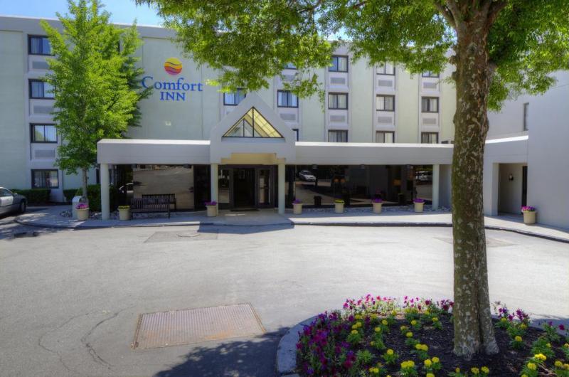 Fairfield Inn & Suites By Marriott Providence Airport Warwick Exterior photo